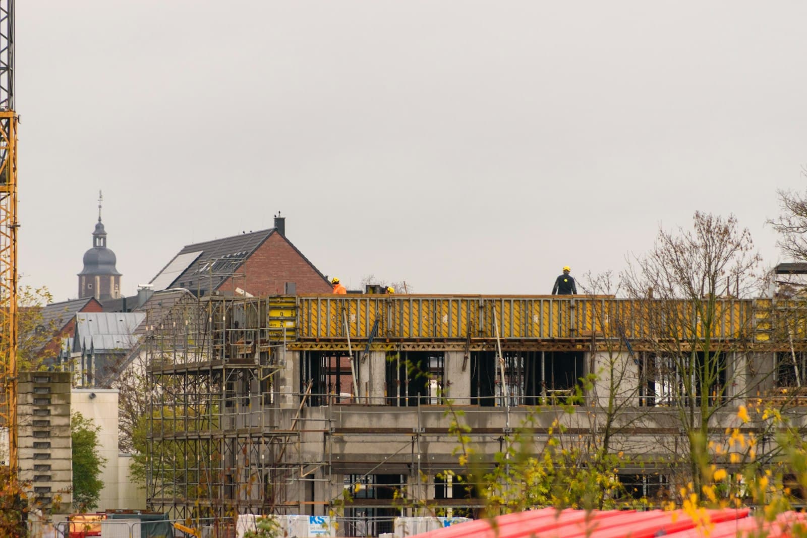 Ehitusobjekt professionaalse töömeeskonnaga